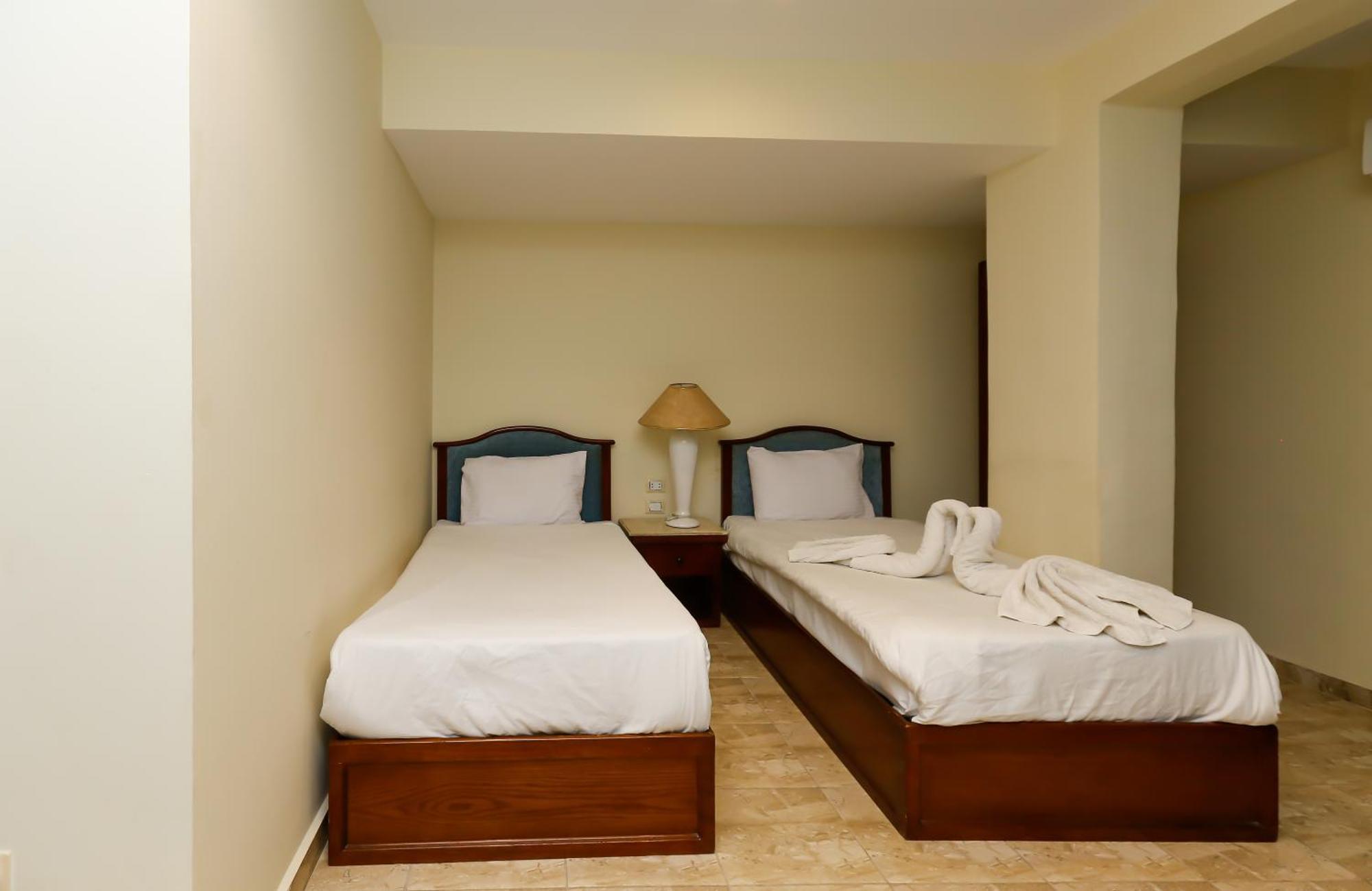 Pyramids Glory Inn Kafrat al Jabal Exterior photo